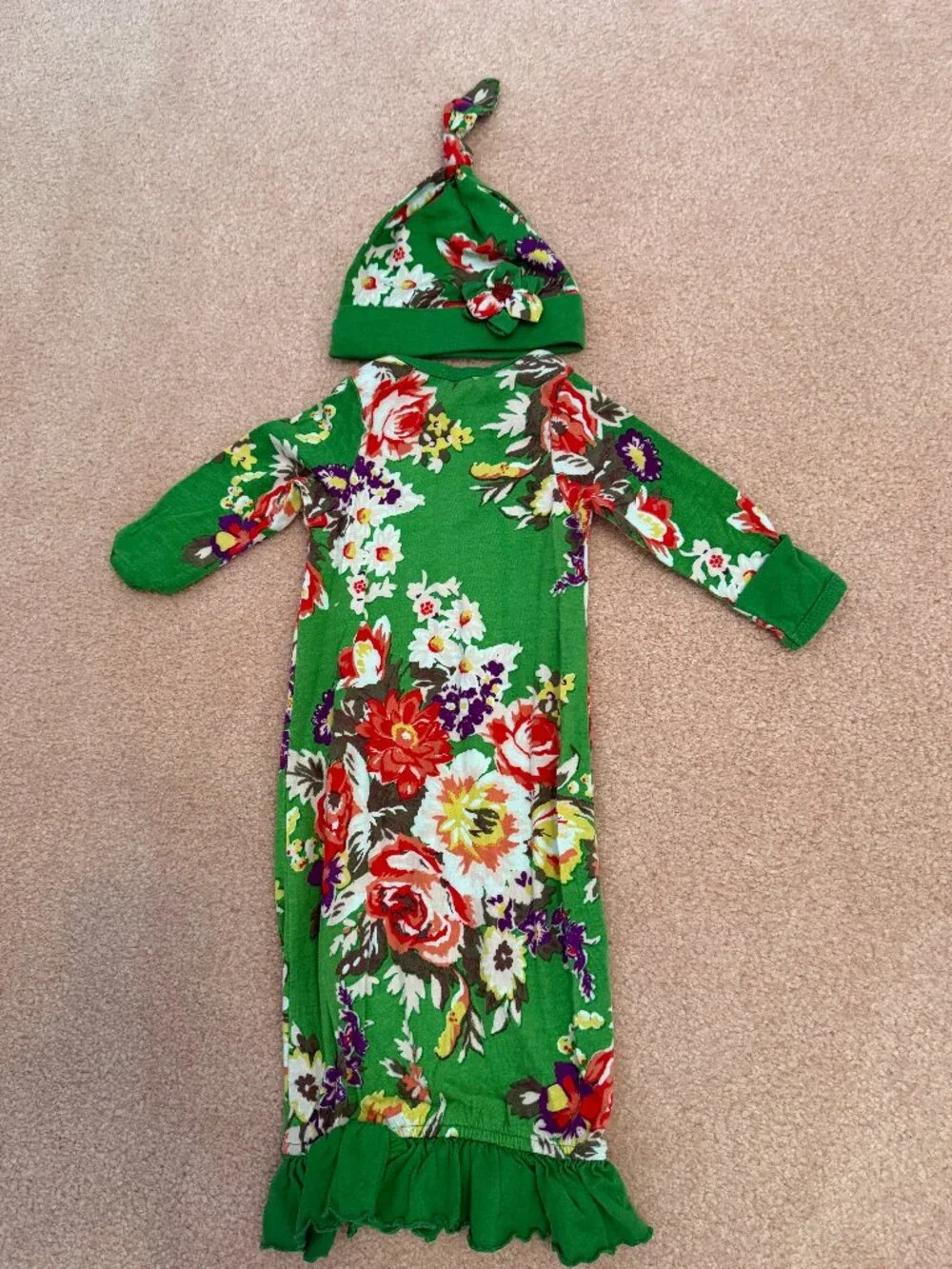 Baby Nay Newborn Gown and Cap Elastic Bottom Hand covers Green Floral